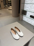 PENDRA Flat Spot Sheepskin Shoes