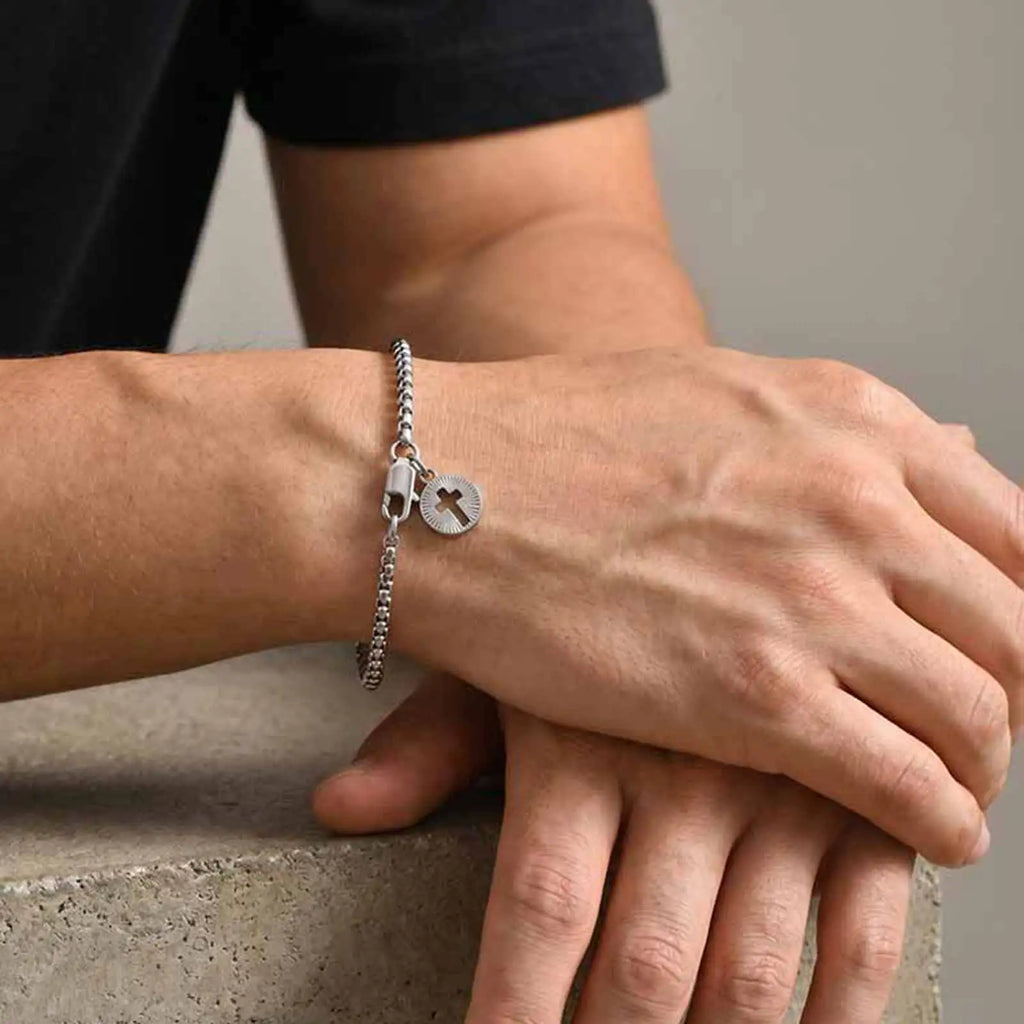 PENDRA Cross Charm Bracelet