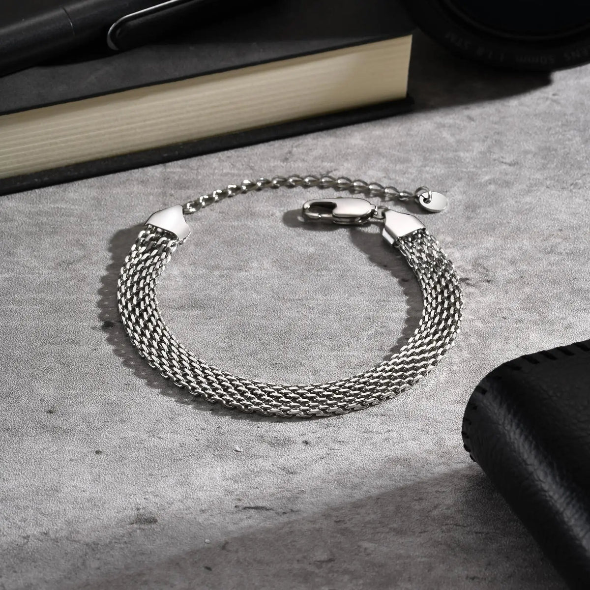 PENDRA 8Mm Mesh Bracelet