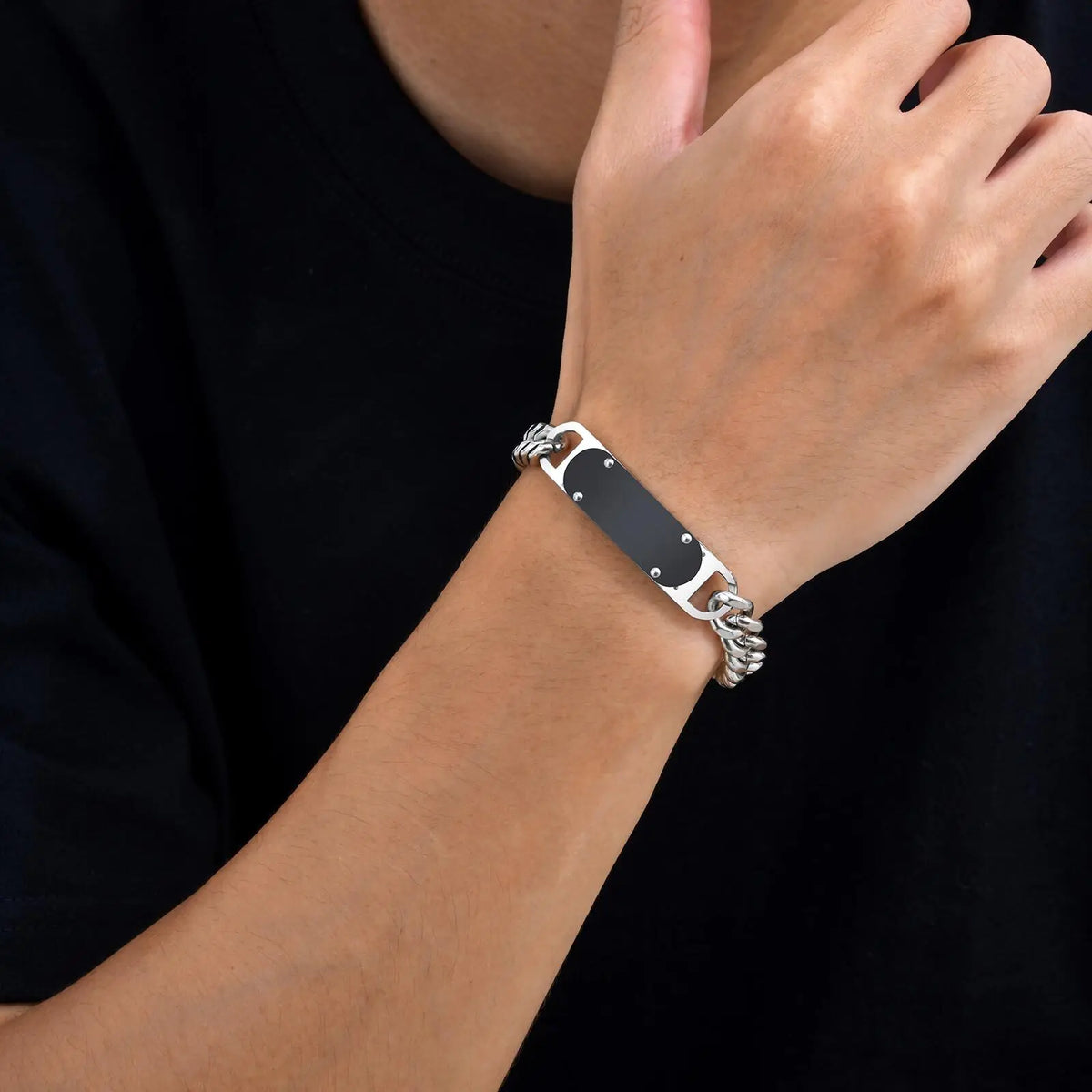 PENDRA Thick Bracelet Bracelet