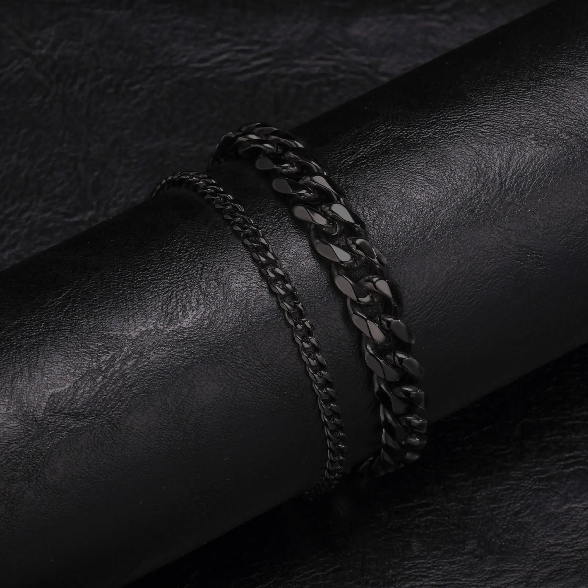 PENDRA Cuban Black Bracelet