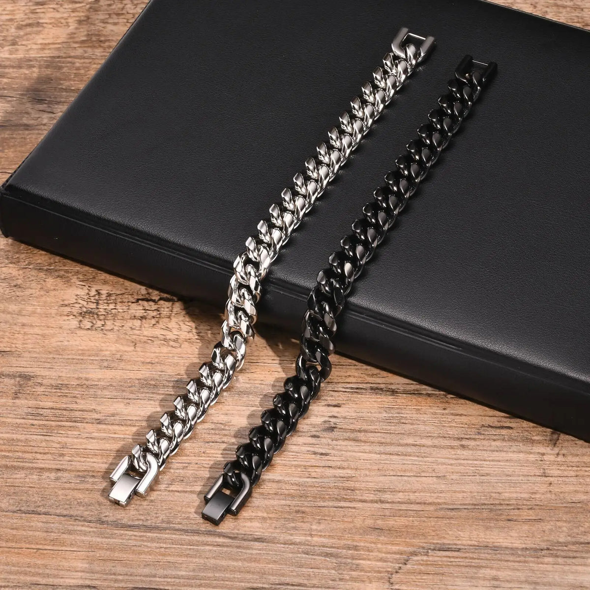 PENDRA Cuban Curb Bracelet