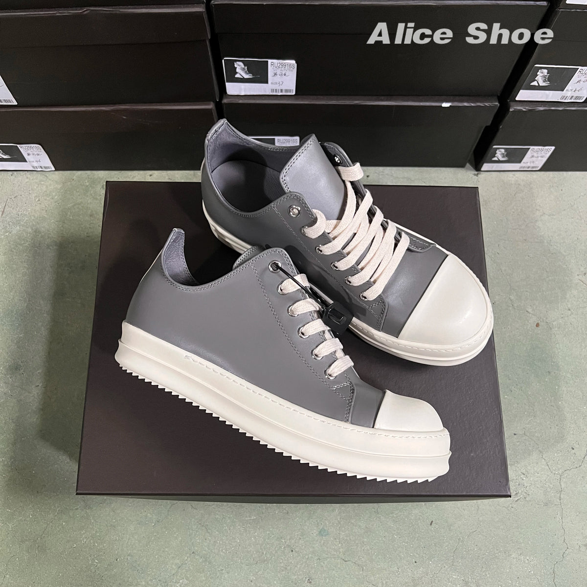 PENDRA Grey Punk Natural Grey Leather Low-Top Thick-Sole Platform Sneakers