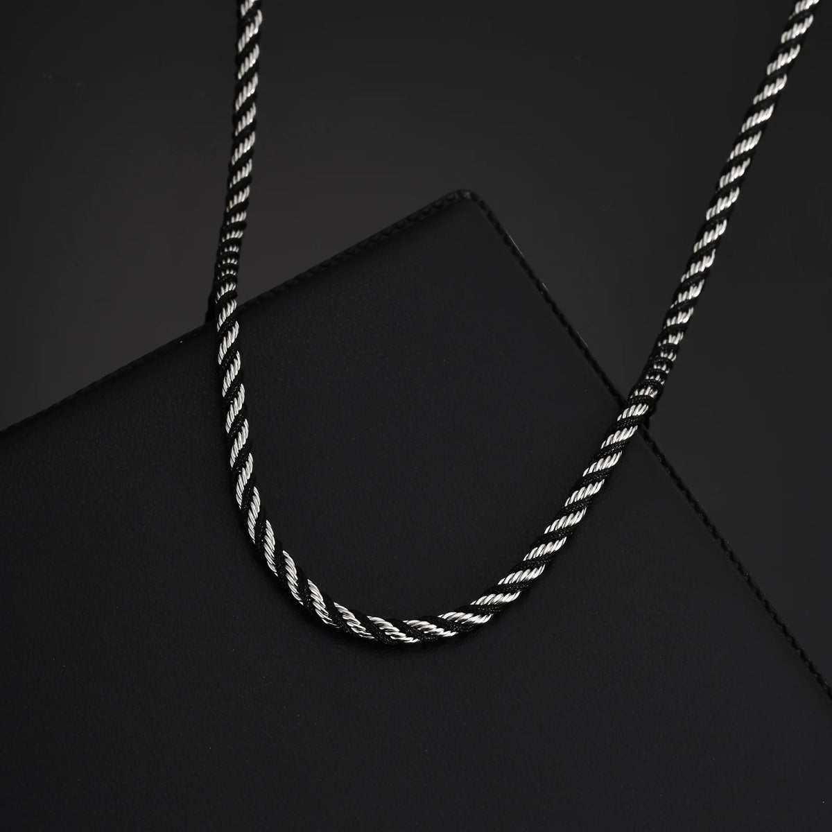 PENDRA Twisted Black Chain Necklace