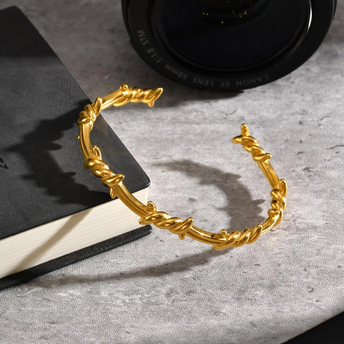 PENDRA Corquin Minimalist Bracelet