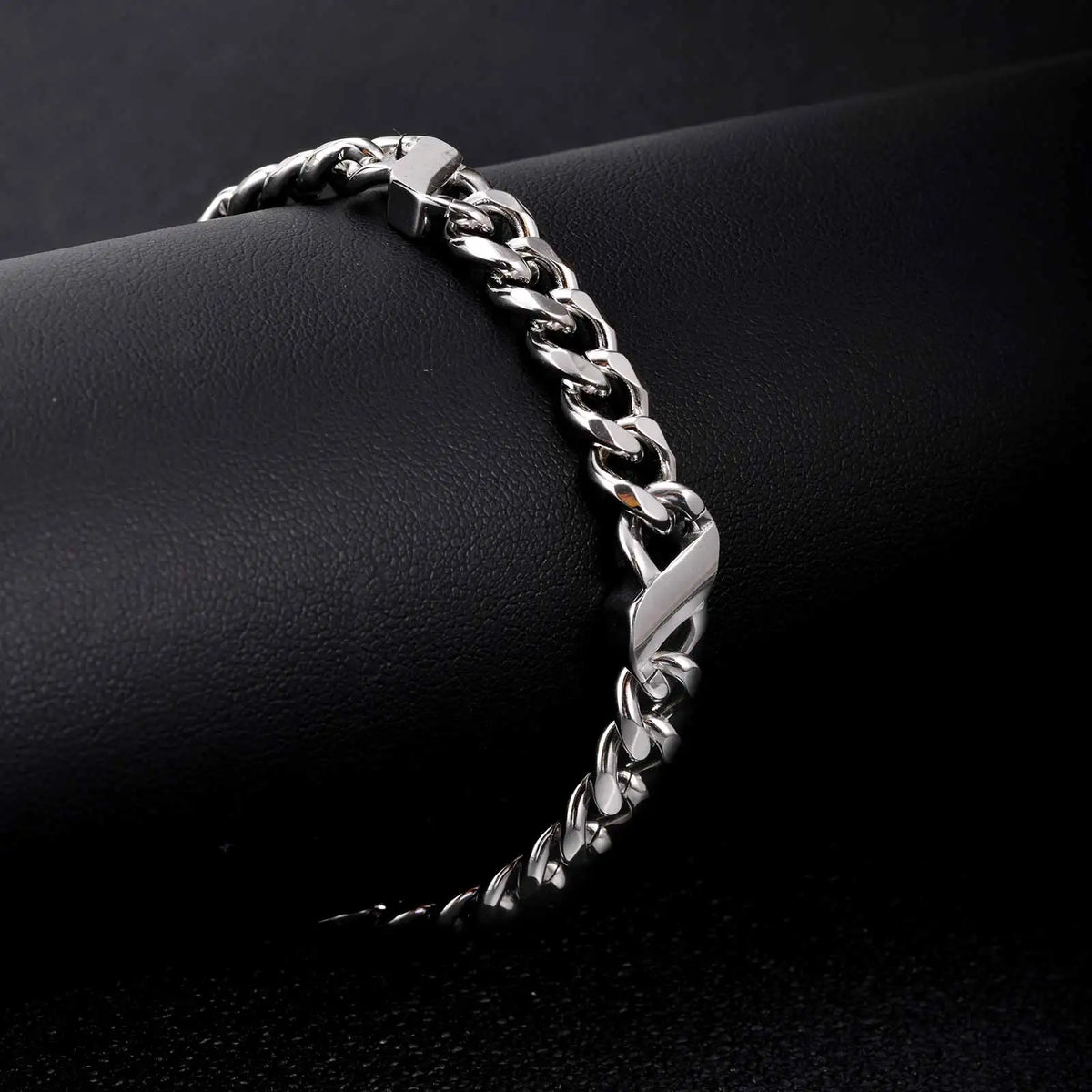 PENDRA Cuban Silver Link Bracelet