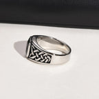 PENDRA Ethnic Knot Rune Black Ring