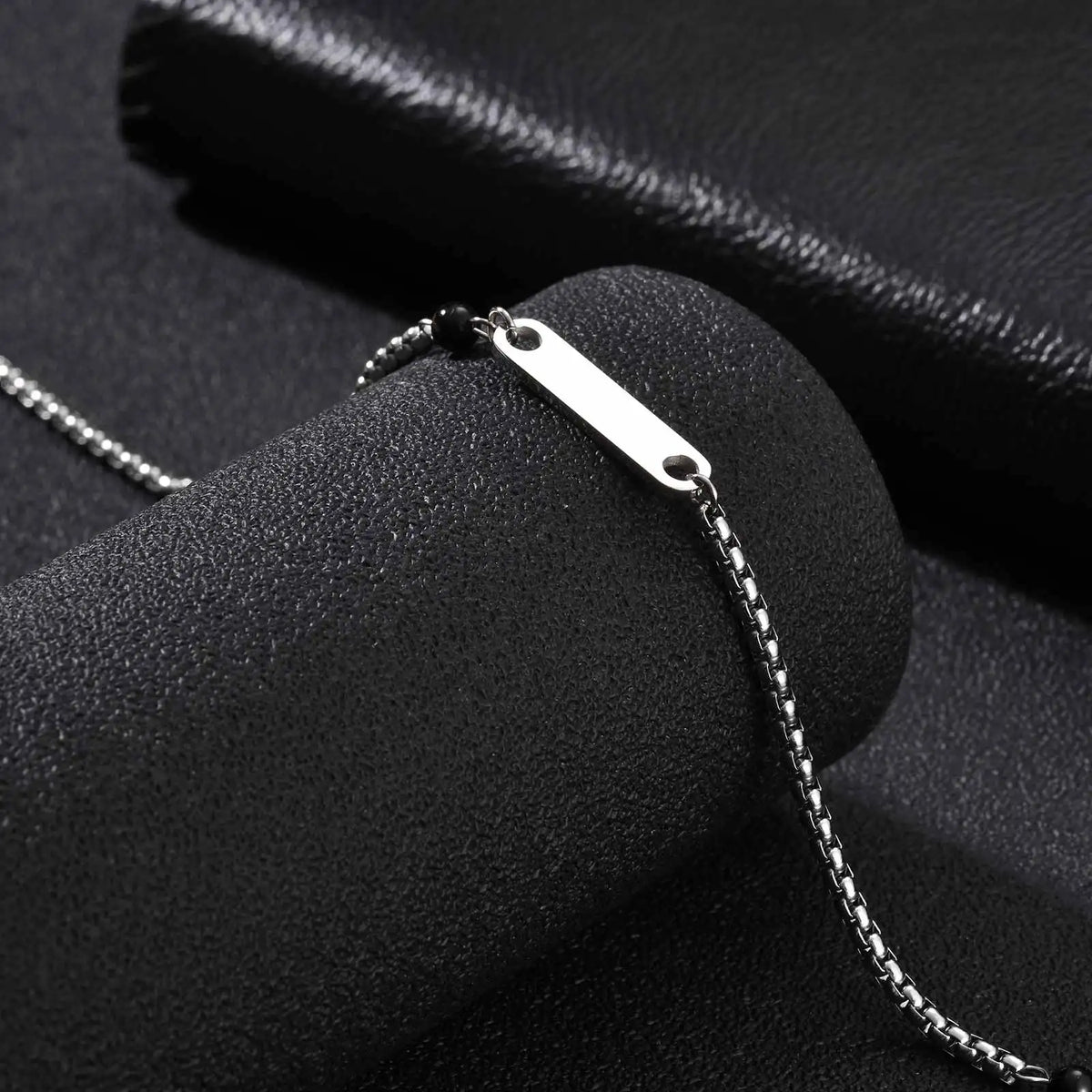 PENDRA Onyx Stone Chain Necklace