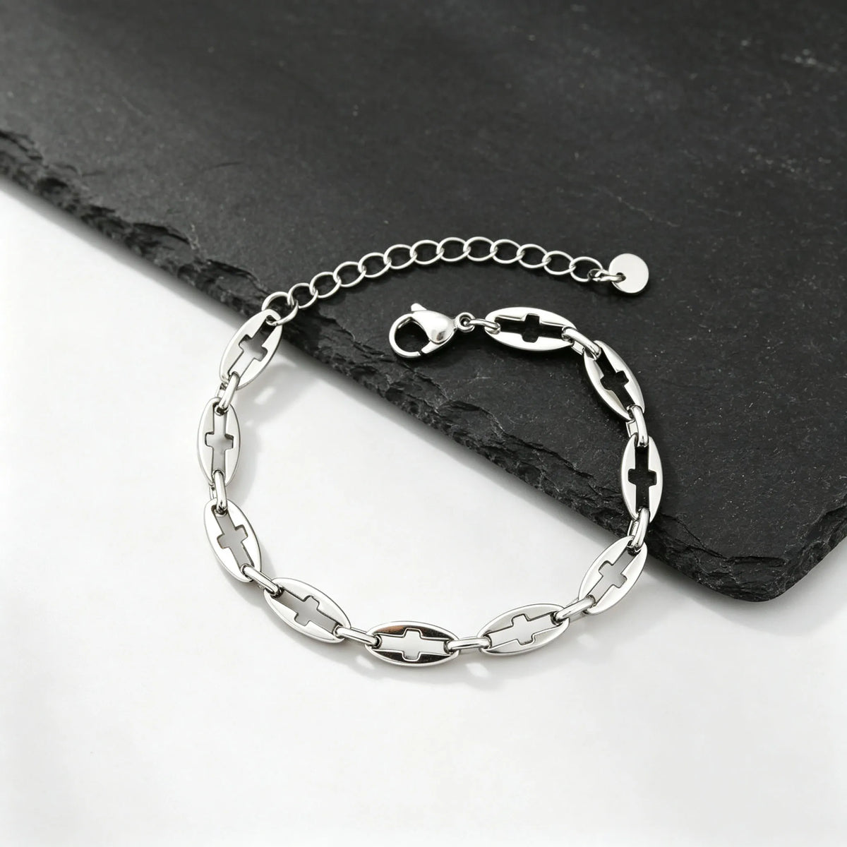 PENDRA Cross Hollow Bracelet