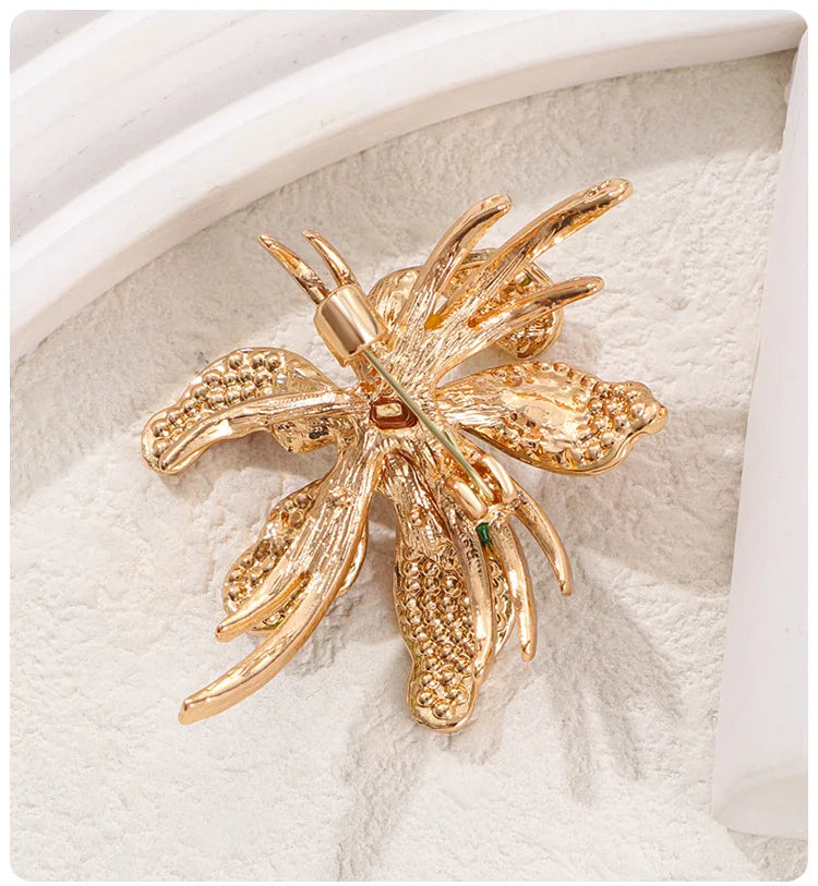 PENDRA Pearlina Pearl Flower Brooch