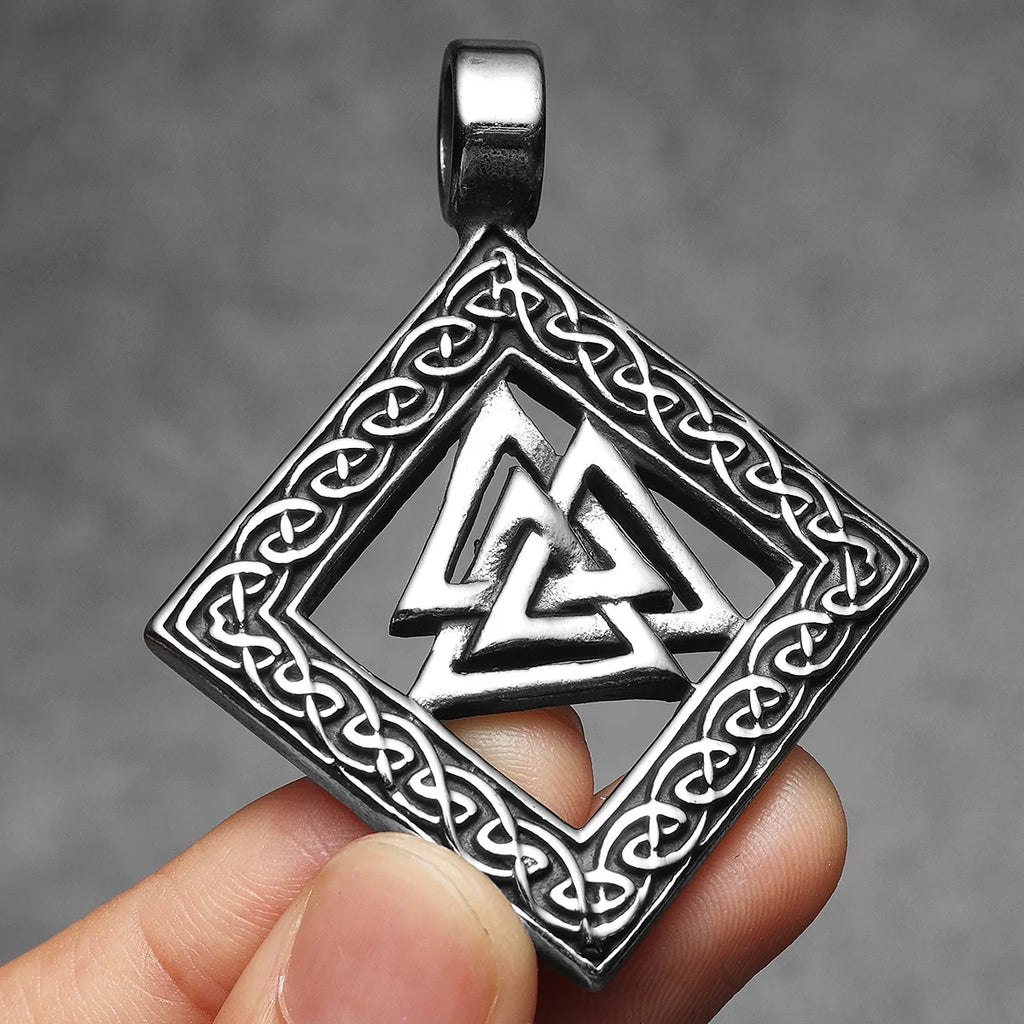 PENDRA Yorizane Viking Rune Necklace