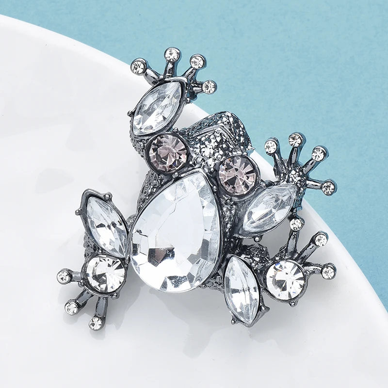Wuli&baby Cute Crystal Frog Brooches Alloy Rhinestone Lovely Animal Brooch For Women's Clothes Backpack Pins Gifts