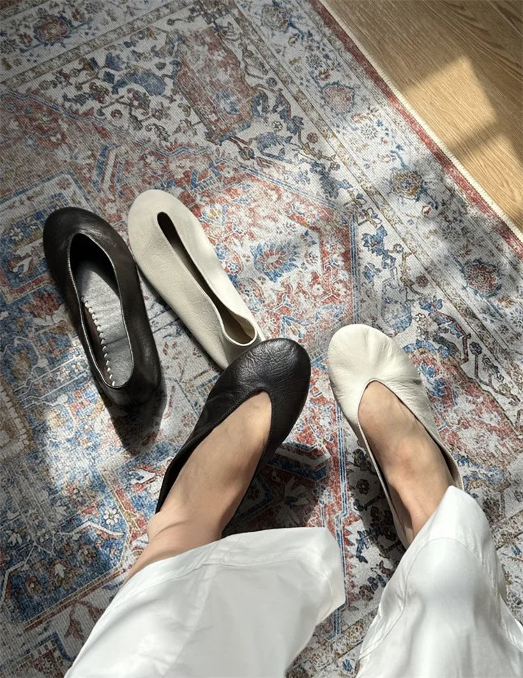 PENDRA Flat Spot Sheepskin Shoes