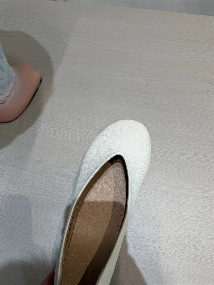PENDRA Flat Spot Sheepskin Shoes