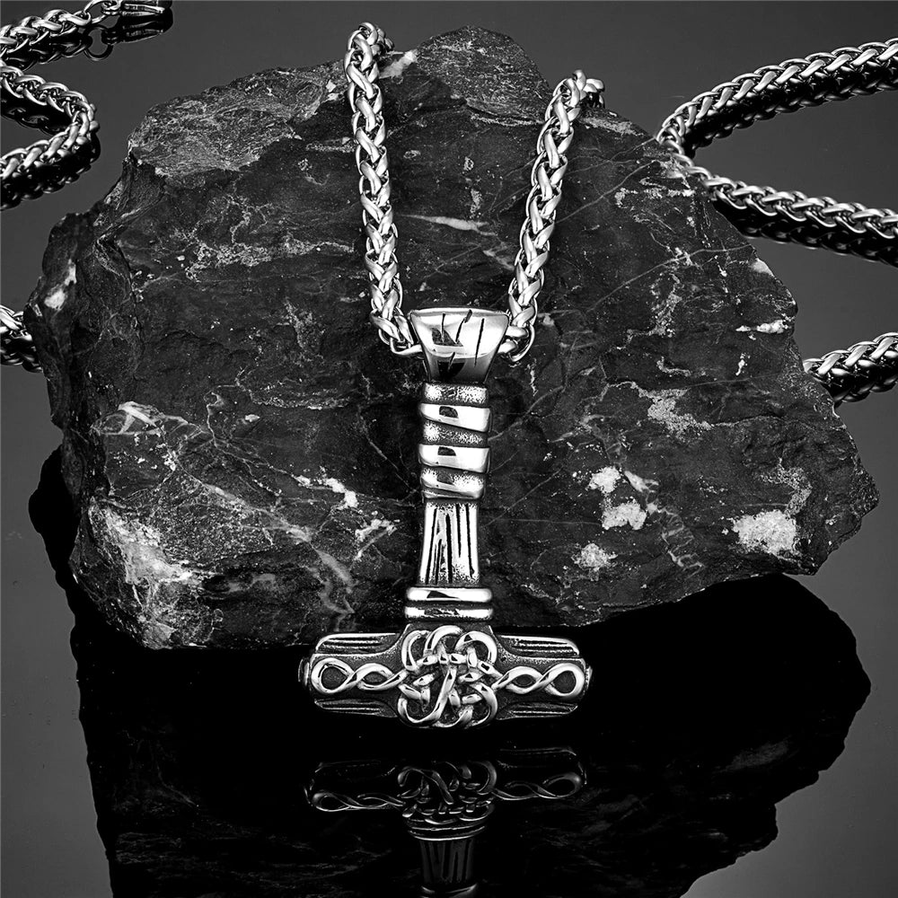 PENDRA Celtic Knot Vintage Necklace