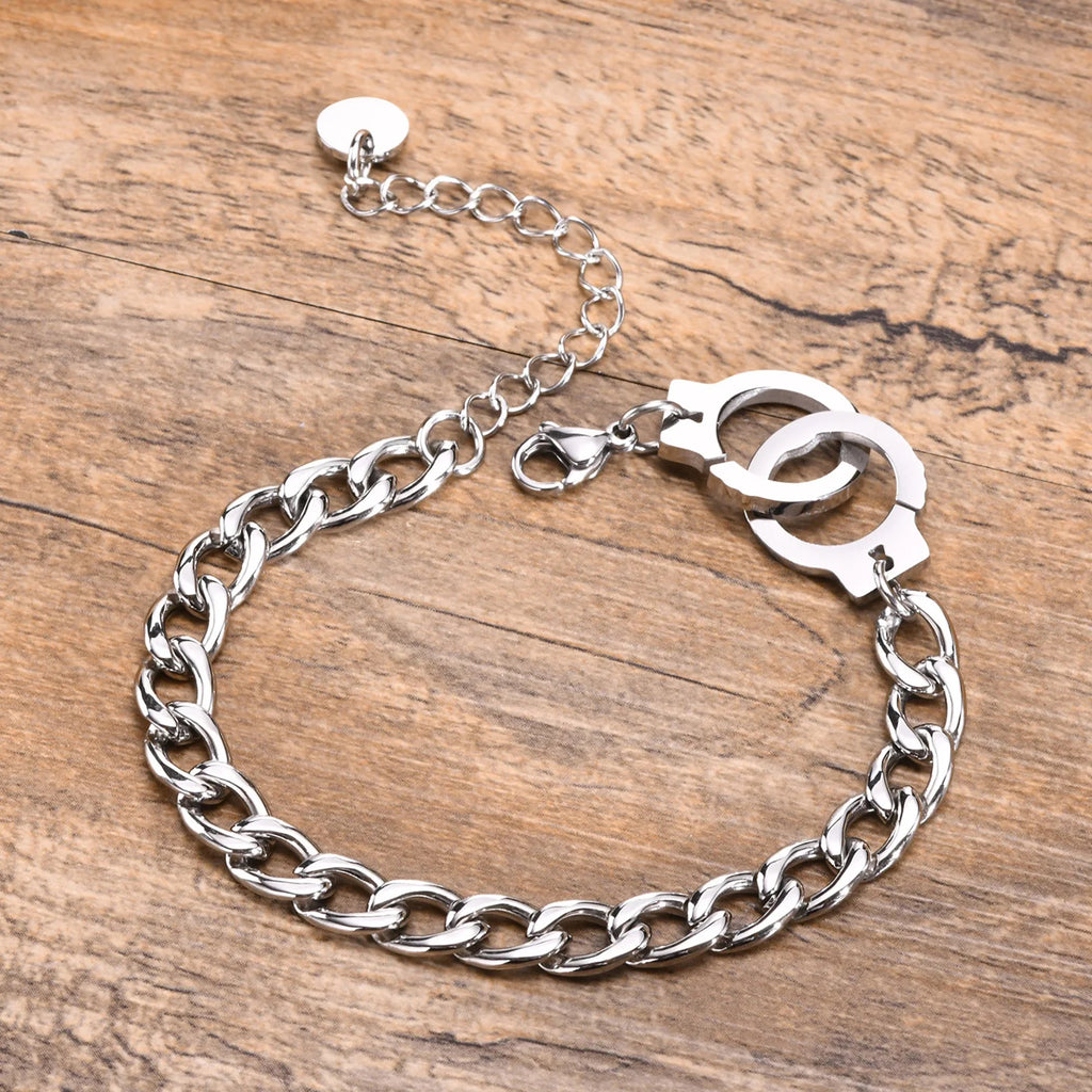 PENDRA Handcuff Chunky Bracelet