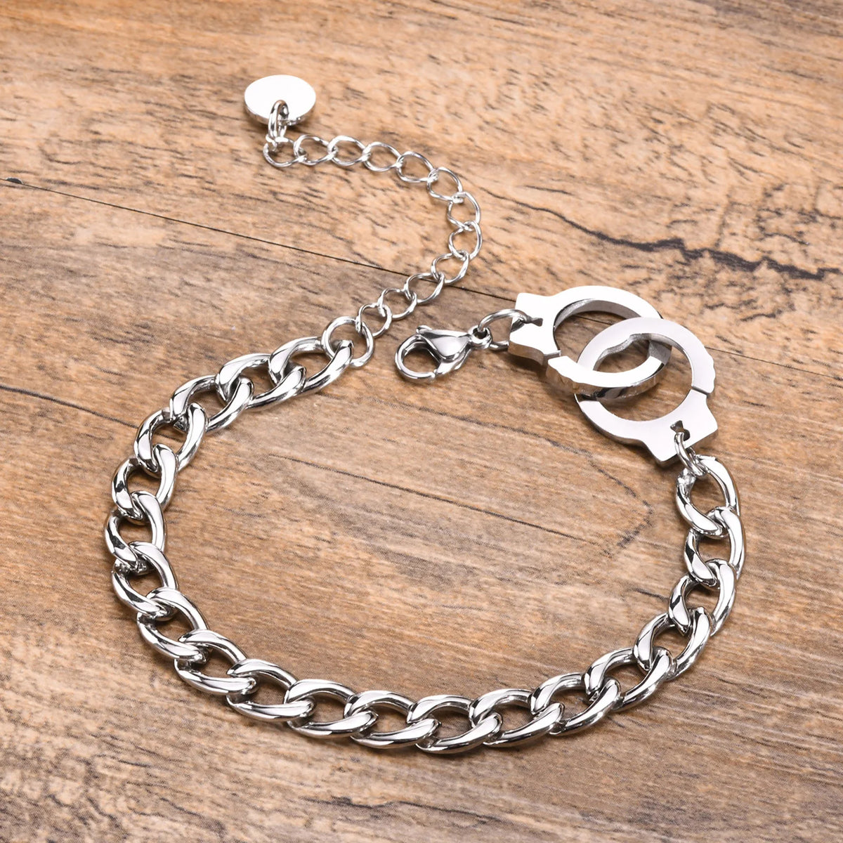 PENDRA Handcuff Chunky Bracelet