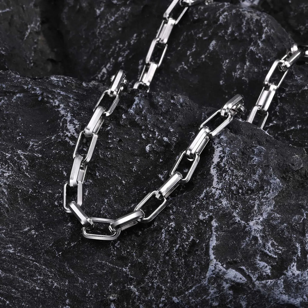 PENDRA Square Rectangle Chain Necklace