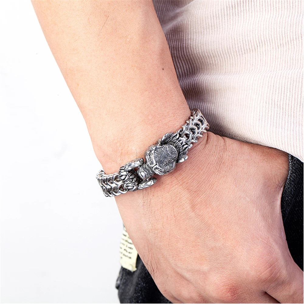 PENDRA Wolf Gold Chain Bracelet
