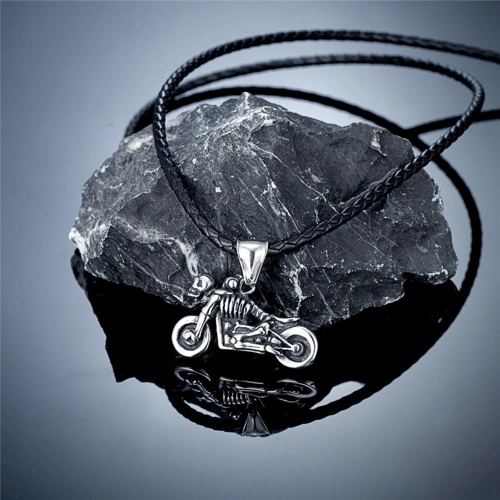 PENDRA Skull Norse Necklace