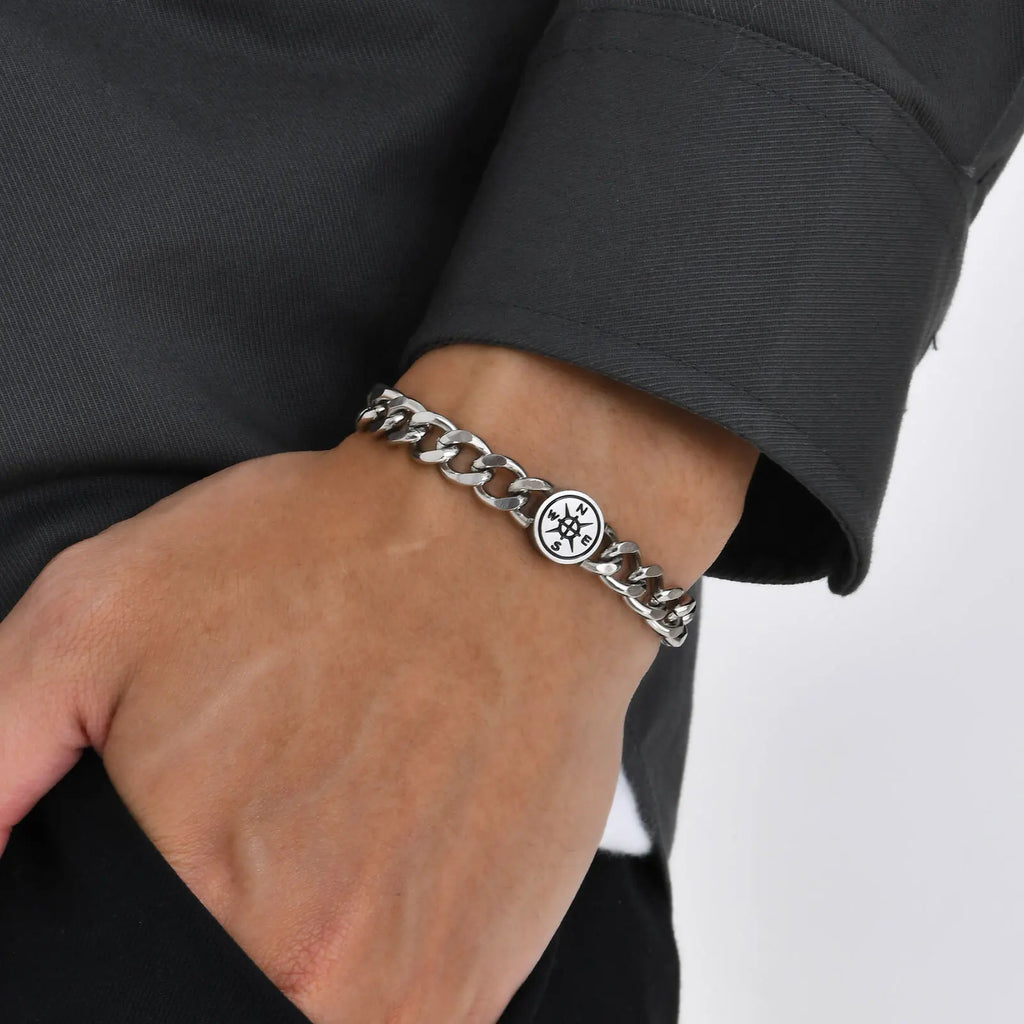 PENDRA Compass Circle Bracelet