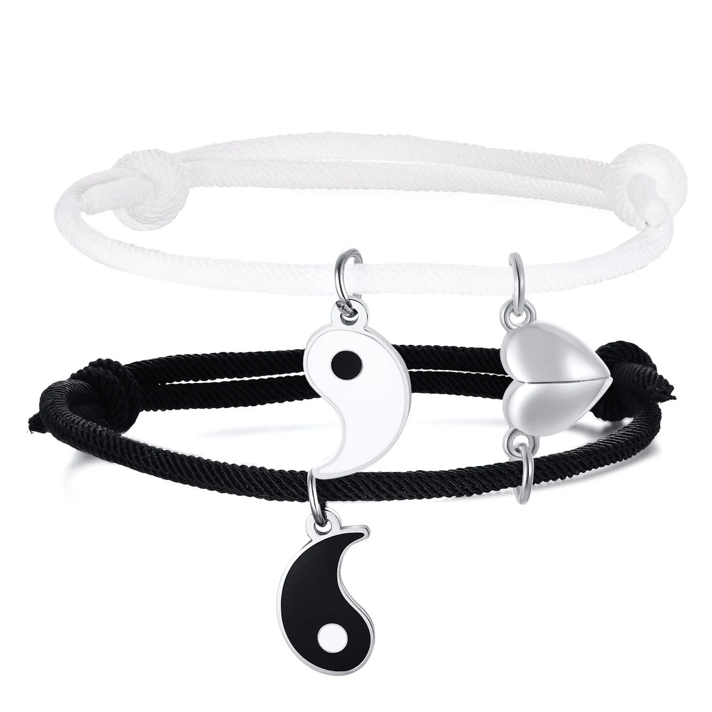 PENDRA Halevara Heart Charm Bracelet