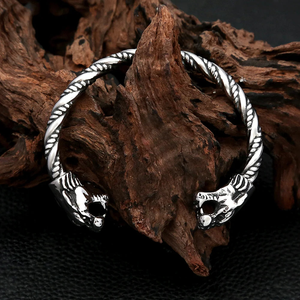 PENDRA OT Buckle Stainless Steel Chain Bracelet