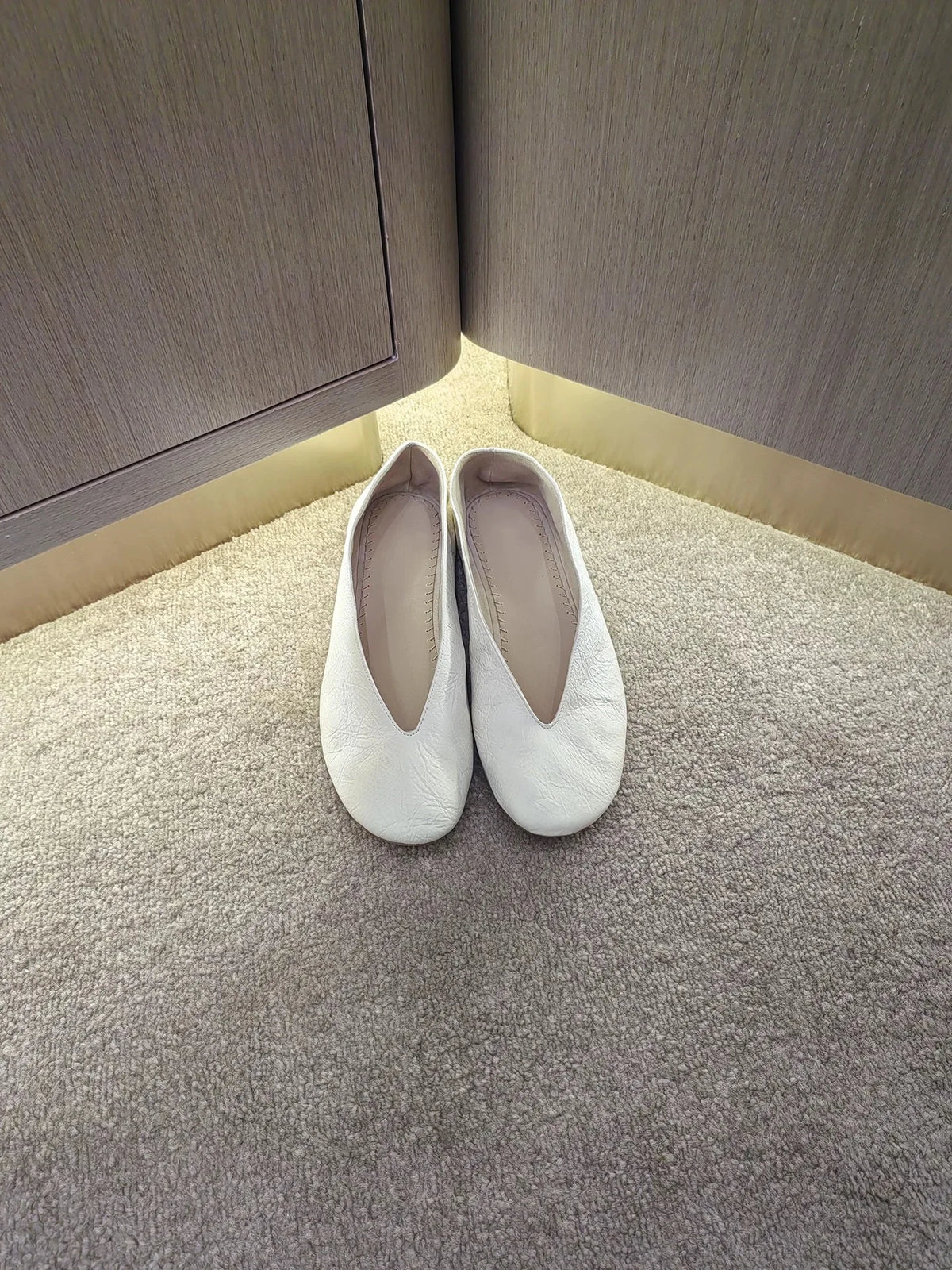 PENDRA Flat Spot Sheepskin Shoes
