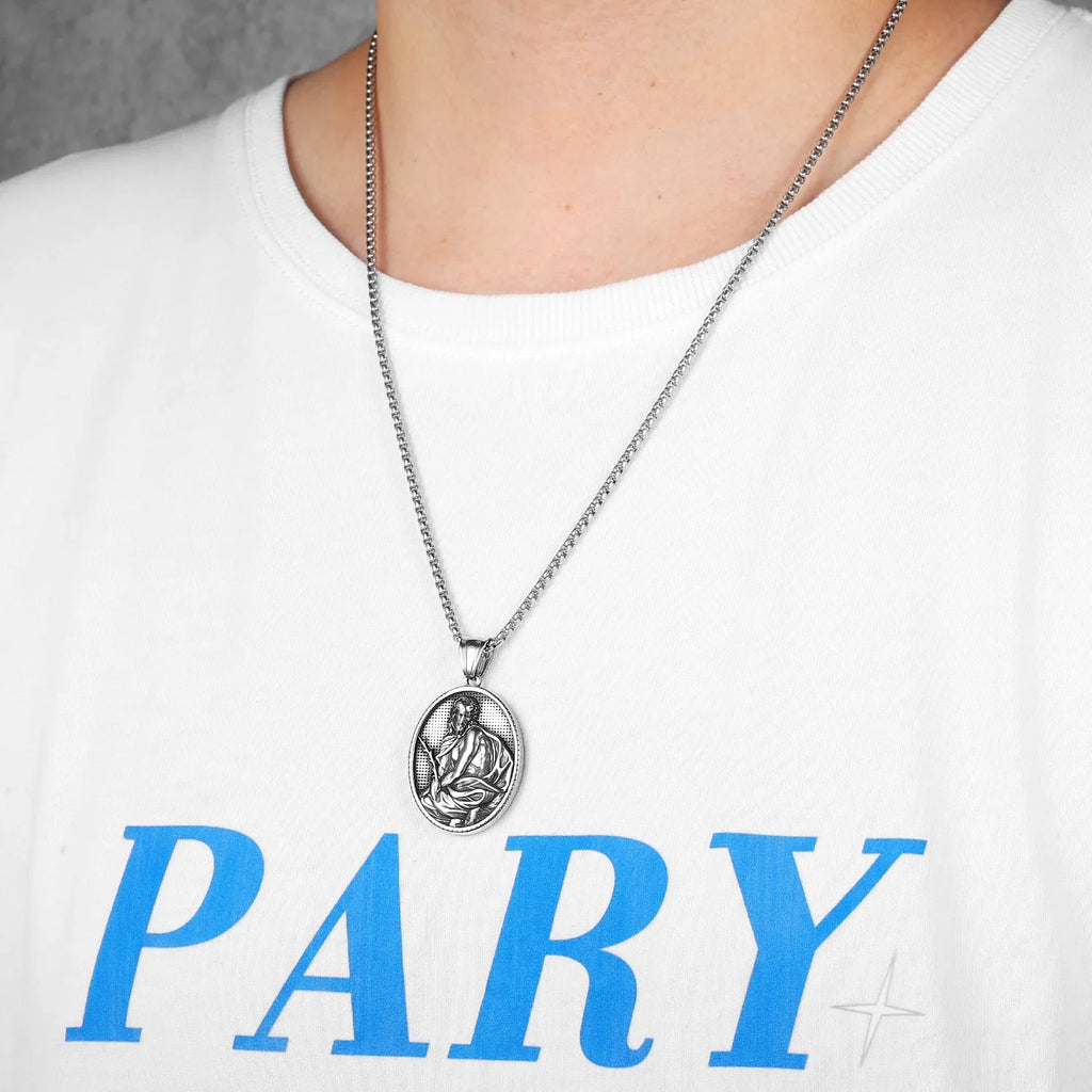 PENDRA Yoriquin Cross Charm Necklace