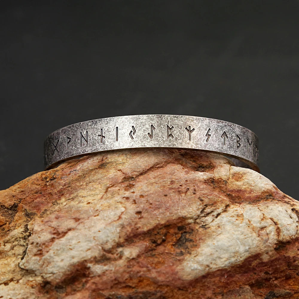PENDRA Runeband Vintage Viking Rune Bracelet
