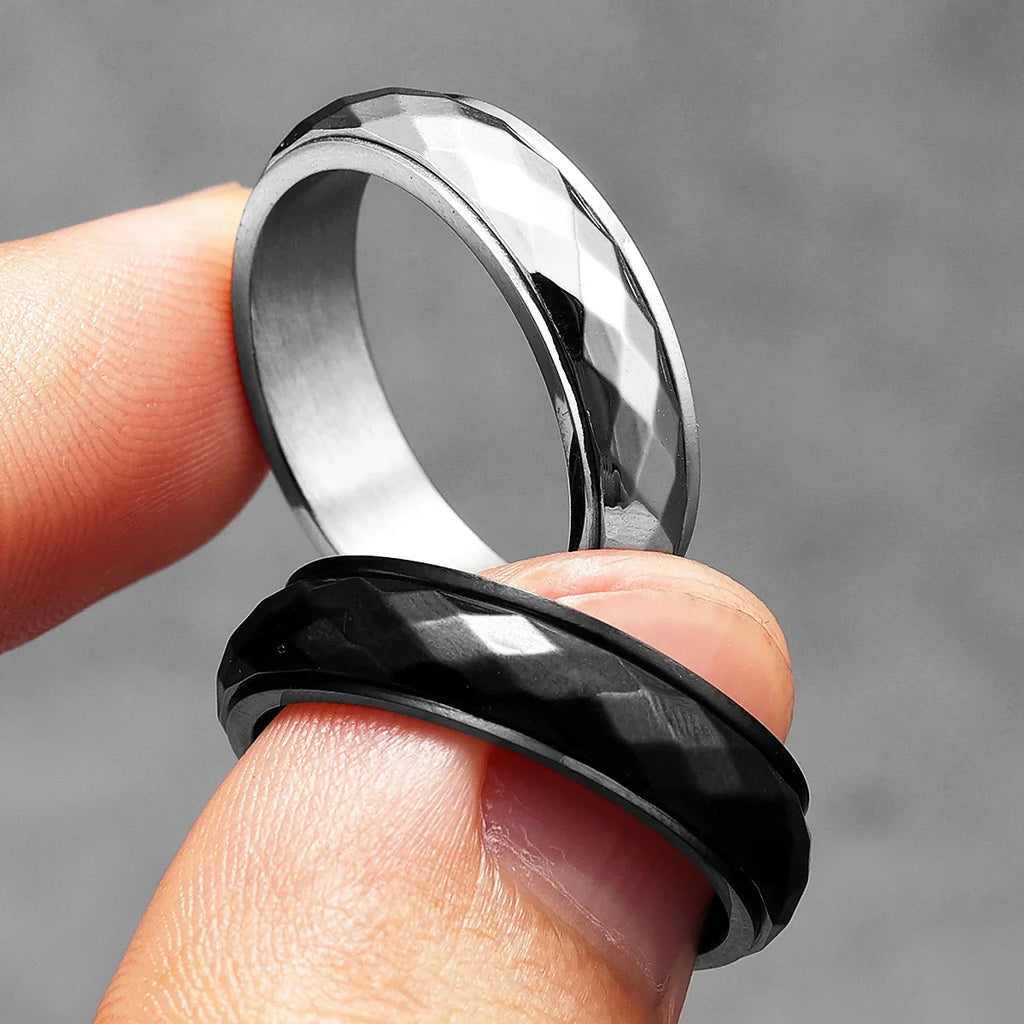 PENDRA Cuts Spinner Rock Steel Ring