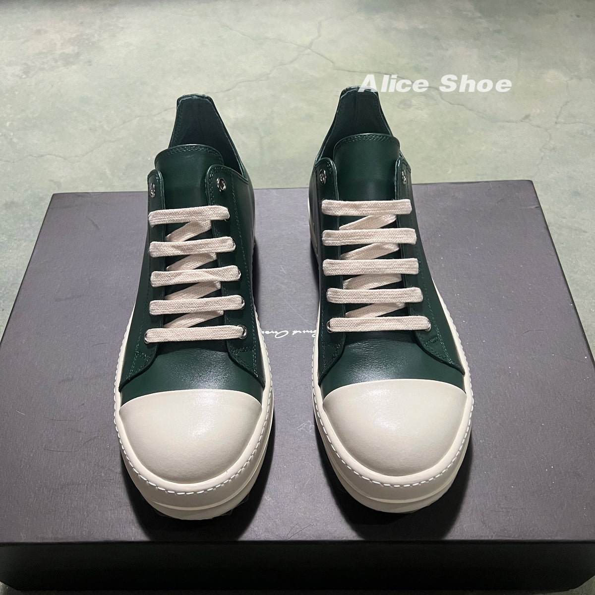 PENDRA Retro Green Green Leather Low-Top Platform Sneakers