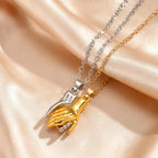 2pcs/set Hand in Hand Couple Necklace for Men Women,Magnetic Couples Metal Pendant Necklaace with Gift Cards,Valentine's Day