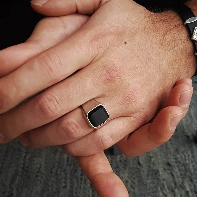PENDRA Ravquin Signet Ring