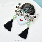 PENDRA Big Vintage Beauty Face Brooch