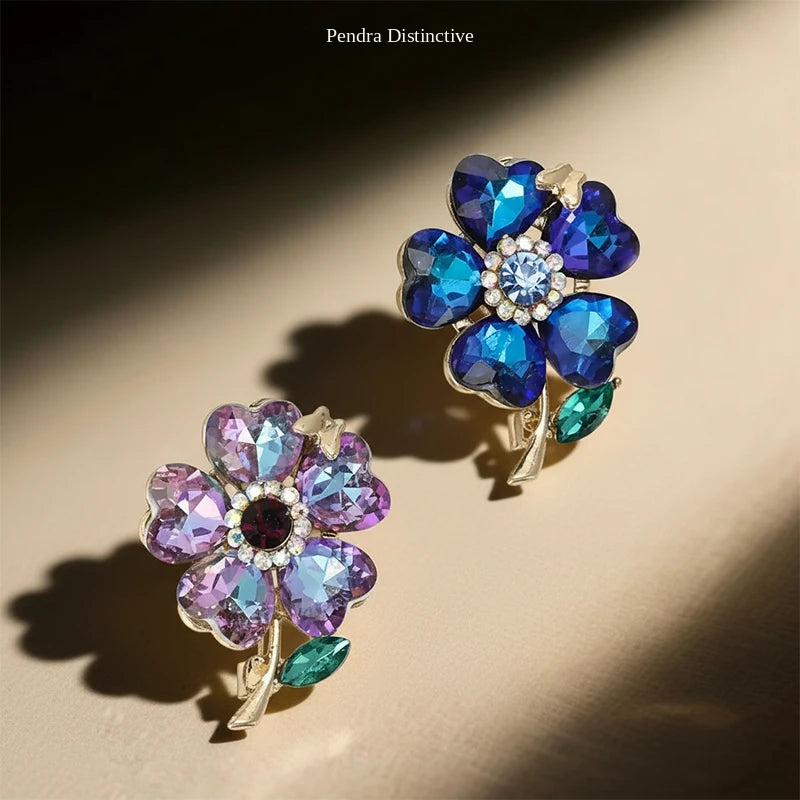 PENDRA Clovera Clover Flower Brooch