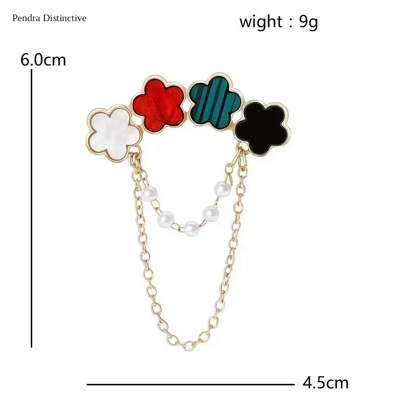 PENDRA Clovera Clover Flower Brooch