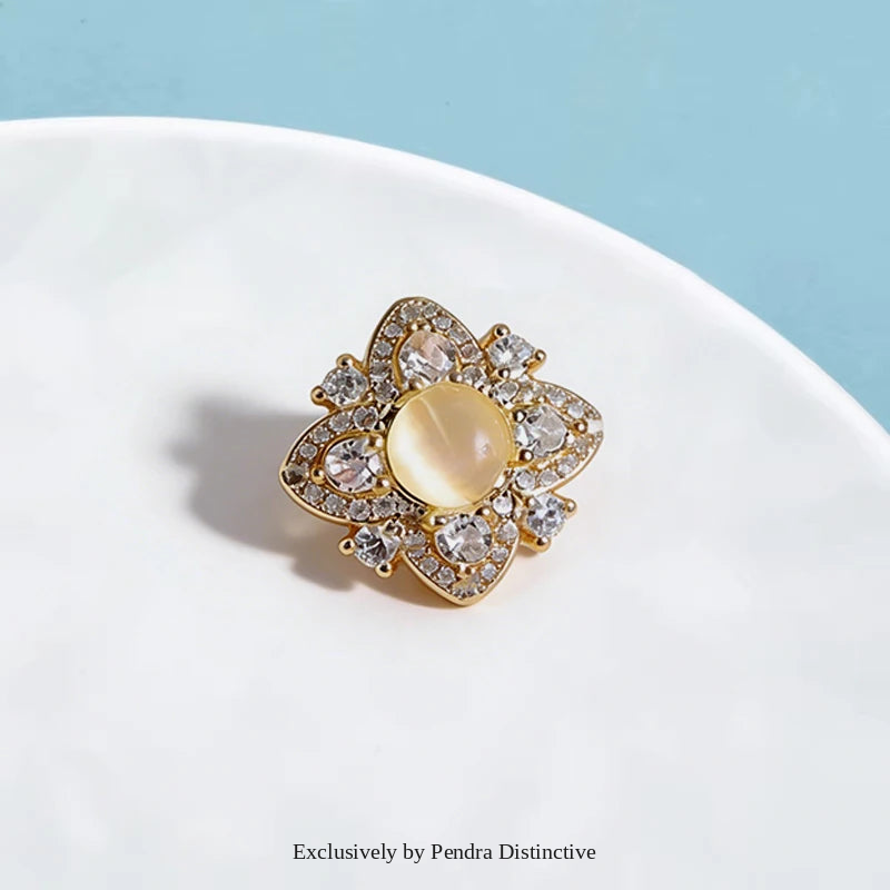 PENDRA Floracollar Flower Collar Pin