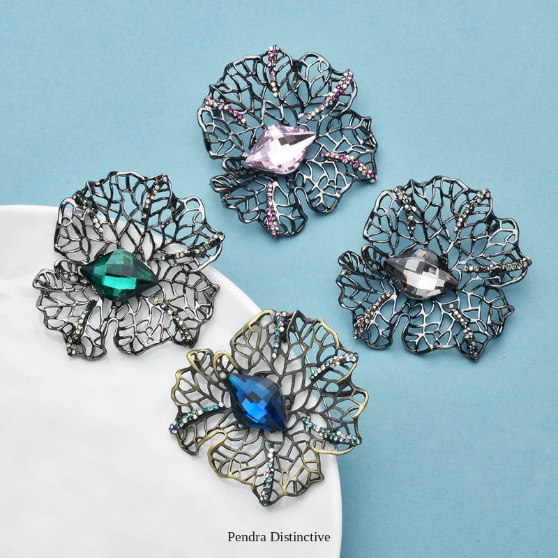 PENDRA Florahollow Hollow-Out Flower Brooch