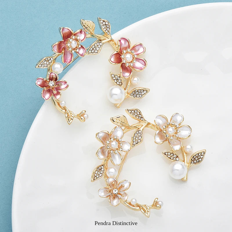 PENDRA Florawreath Beautiful Flower Wreath Brooch