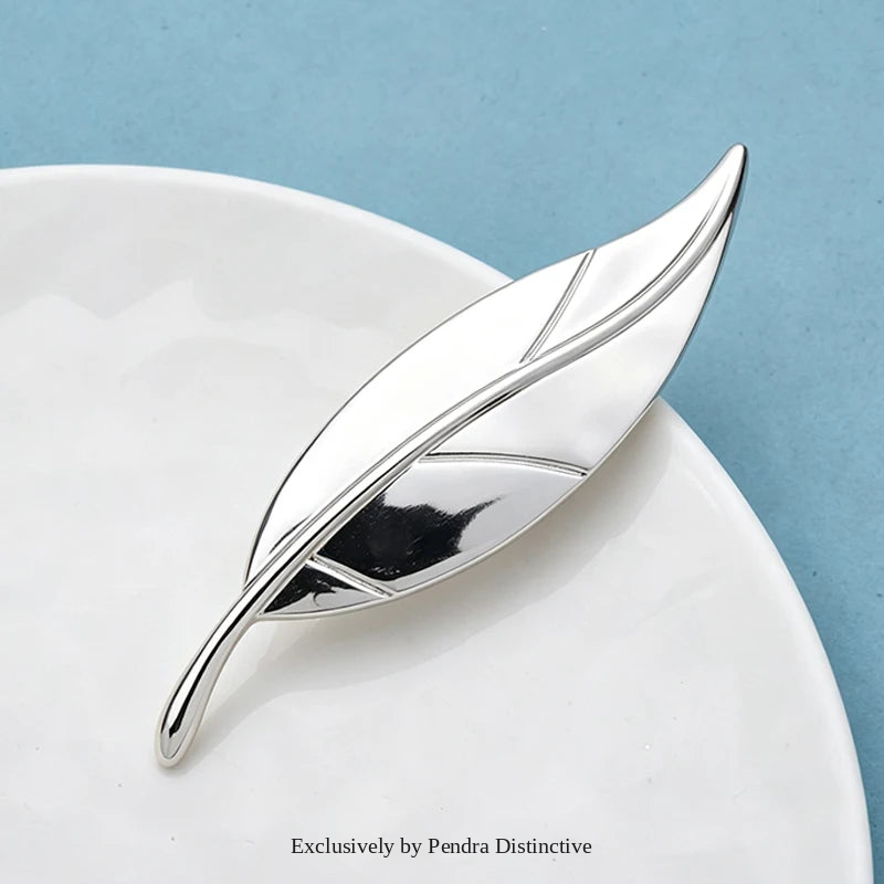 PENDRA Folia Alloy Leaf Brooch