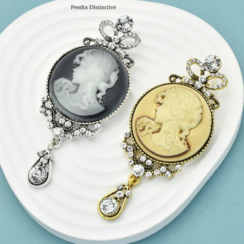 PENDRA Vintage Lady Head Badge Brooch