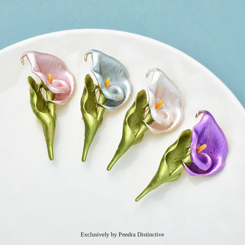 PENDRA Lilielle Pretty Lily Flower Brooch