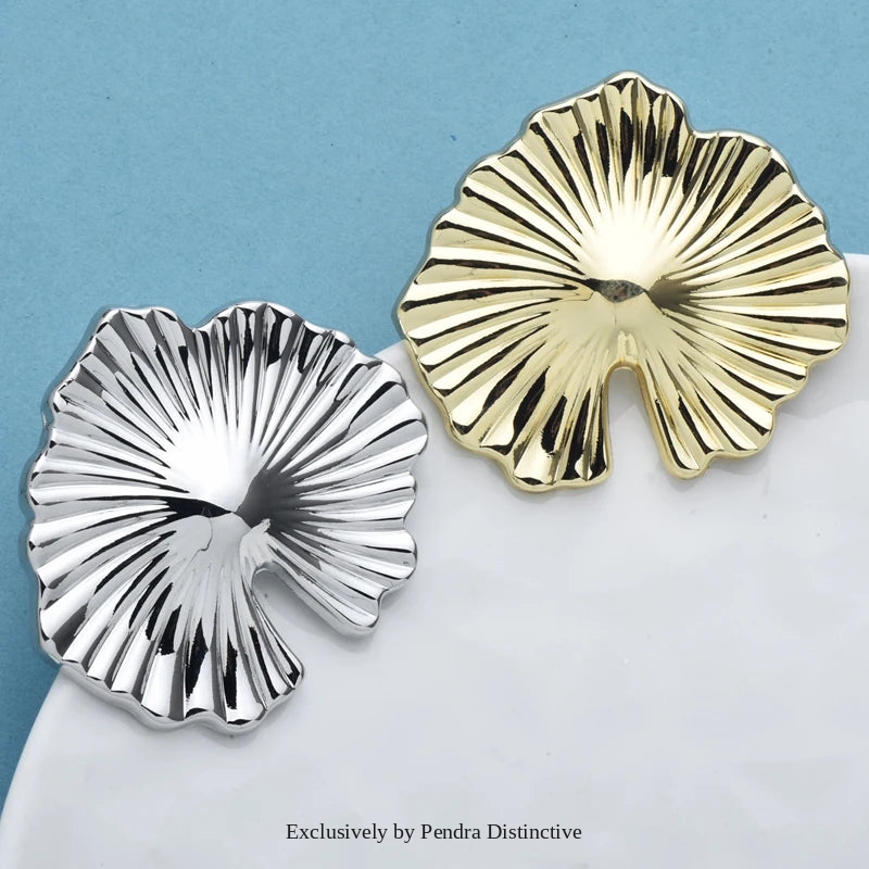 PENDRA Verdelle Leaf Brooch
