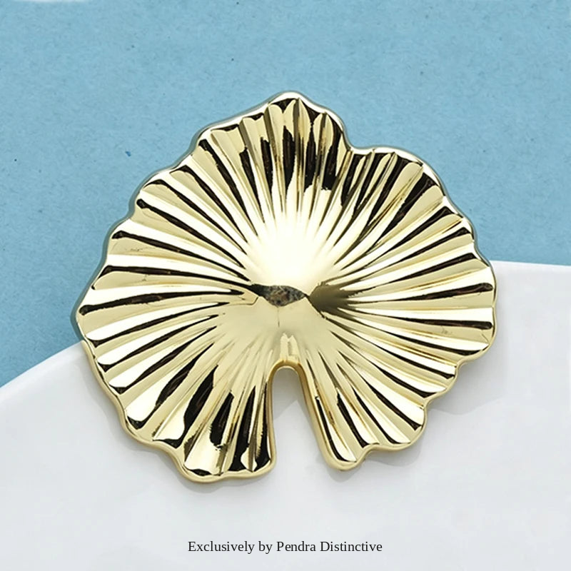 PENDRA Verdelle Leaf Brooch