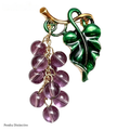 PENDRA Vinetta Classical Grape Brooch